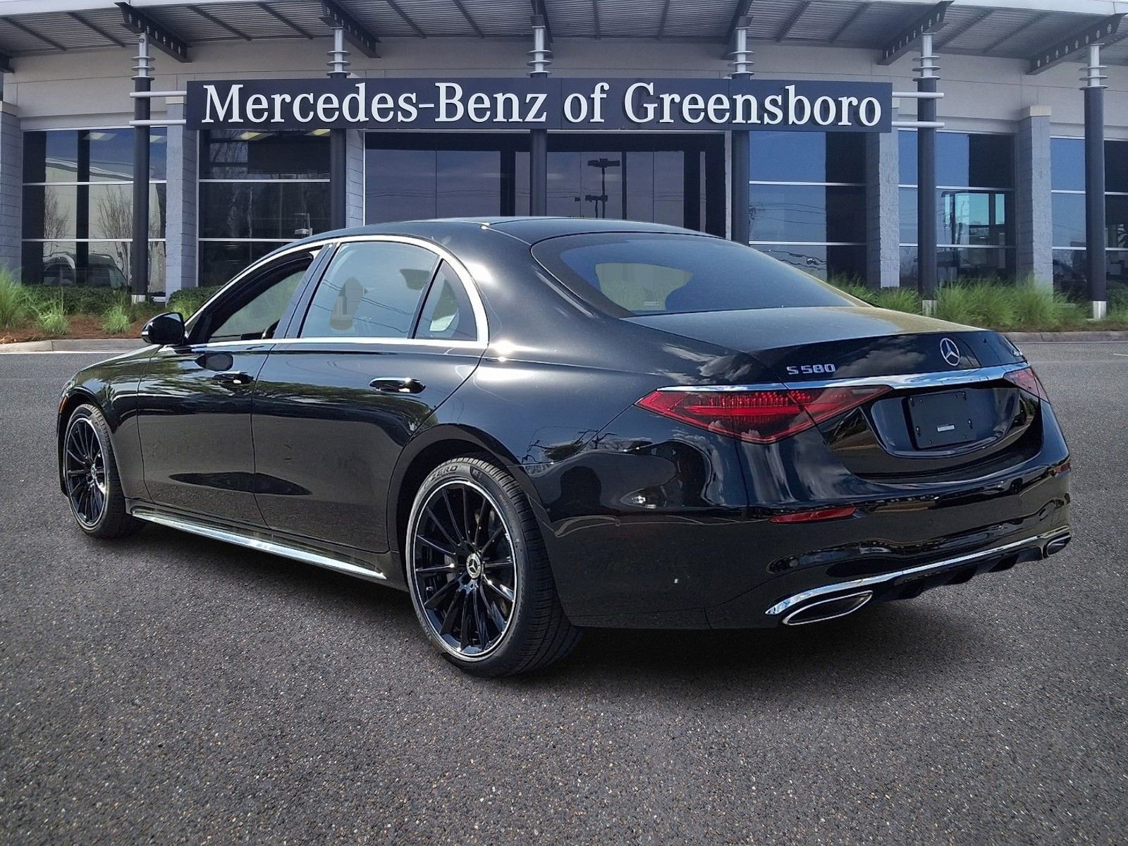New 2026 Mercedes-Benz S 580 4MATIC Sedan image 4
