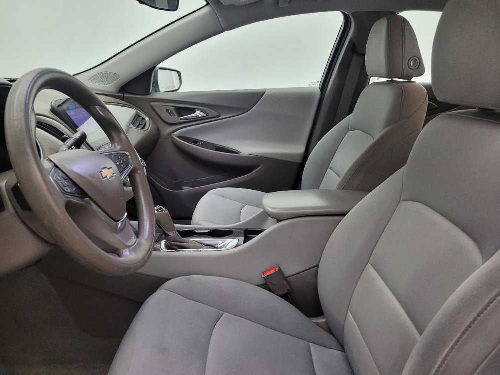 Used 2020 Chevrolet Malibu LS image 17
