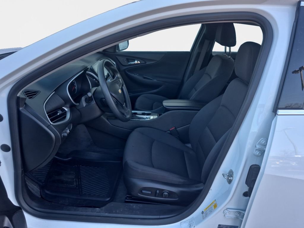 Used 2024 Chevrolet Malibu LT image 12