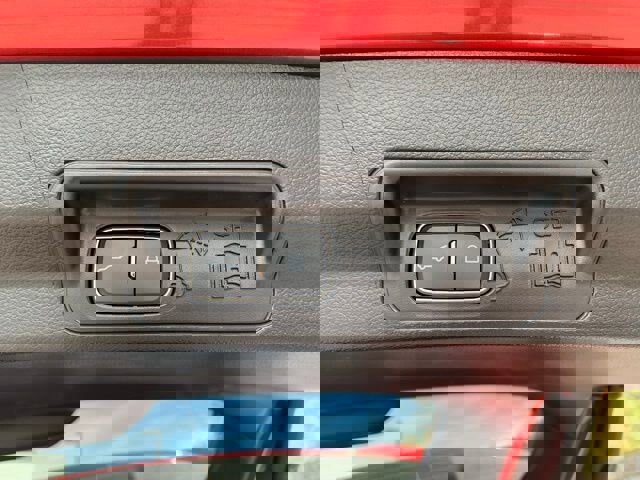 Certified 2025 Ford Explorer ST-Line AWD/4WD image 7