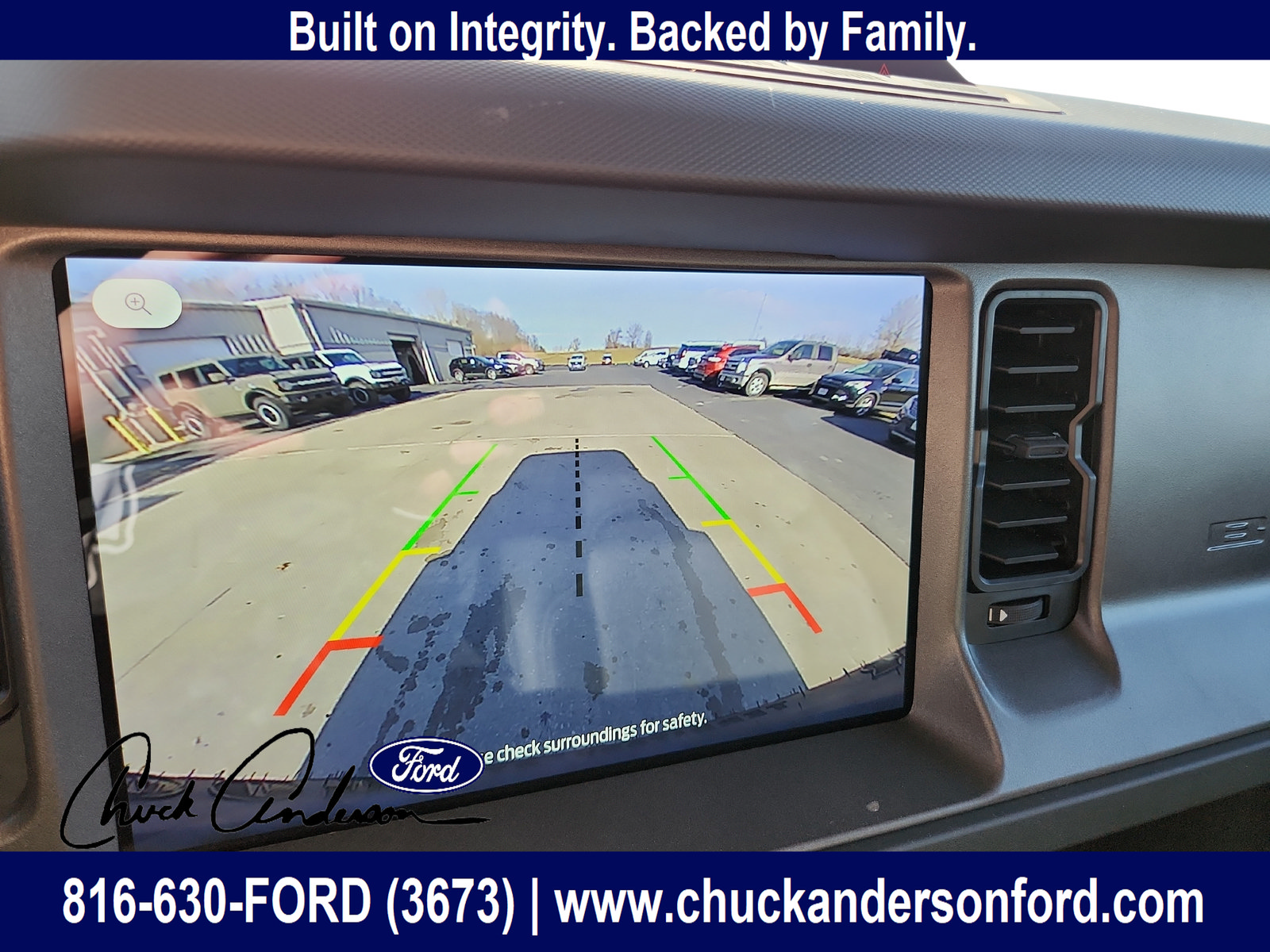 New 2025 Ford Bronco Badlands w/ Sasquatch Package AWD/4WD image 17