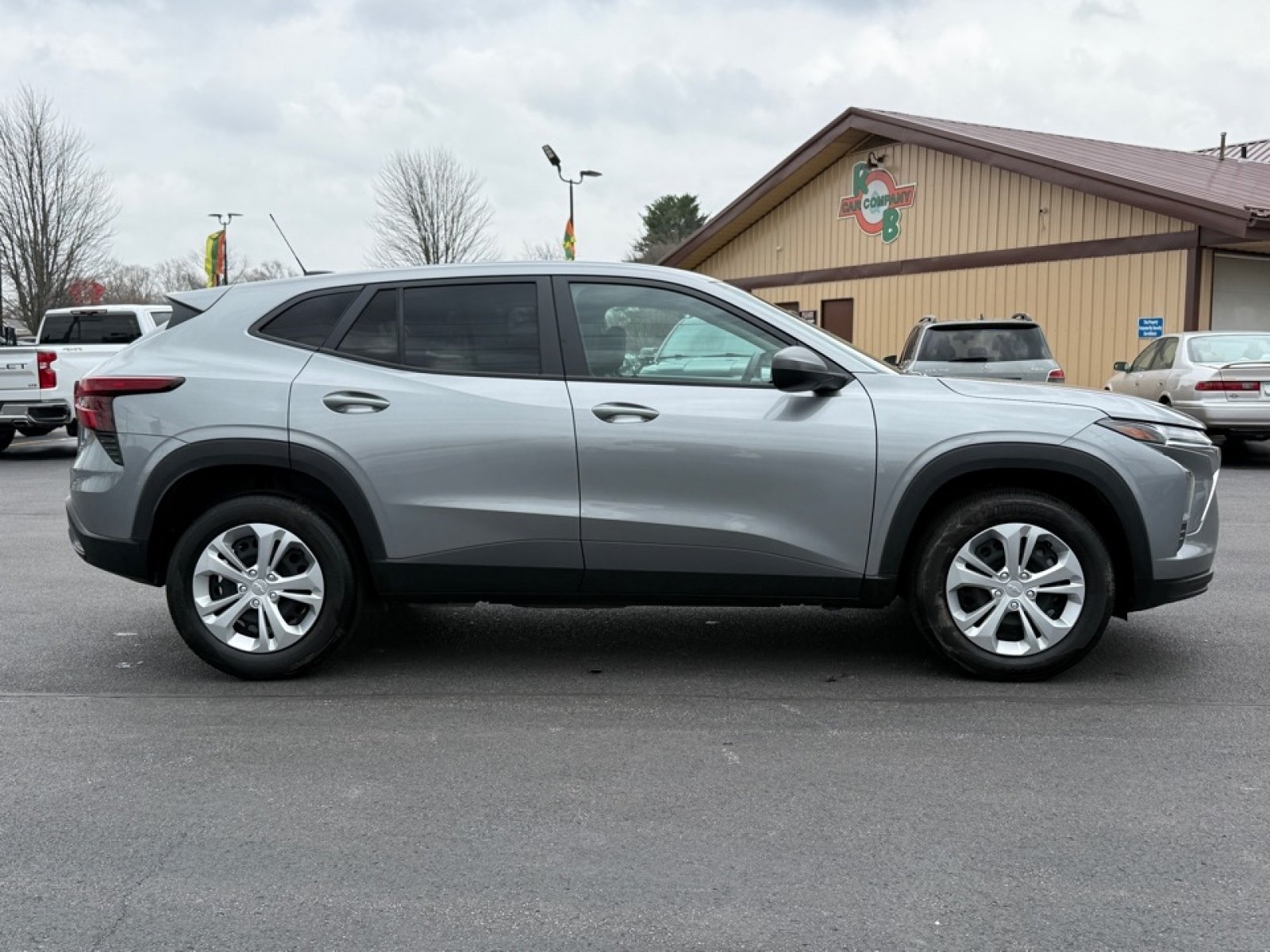 Used 2026 Chevrolet Trax LS w/ Driver Confidence Package FWD image 9