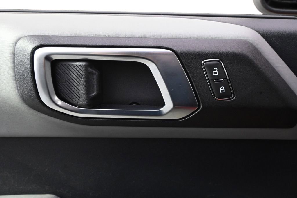 Used 2022 Ford Bronco Badlands image 23