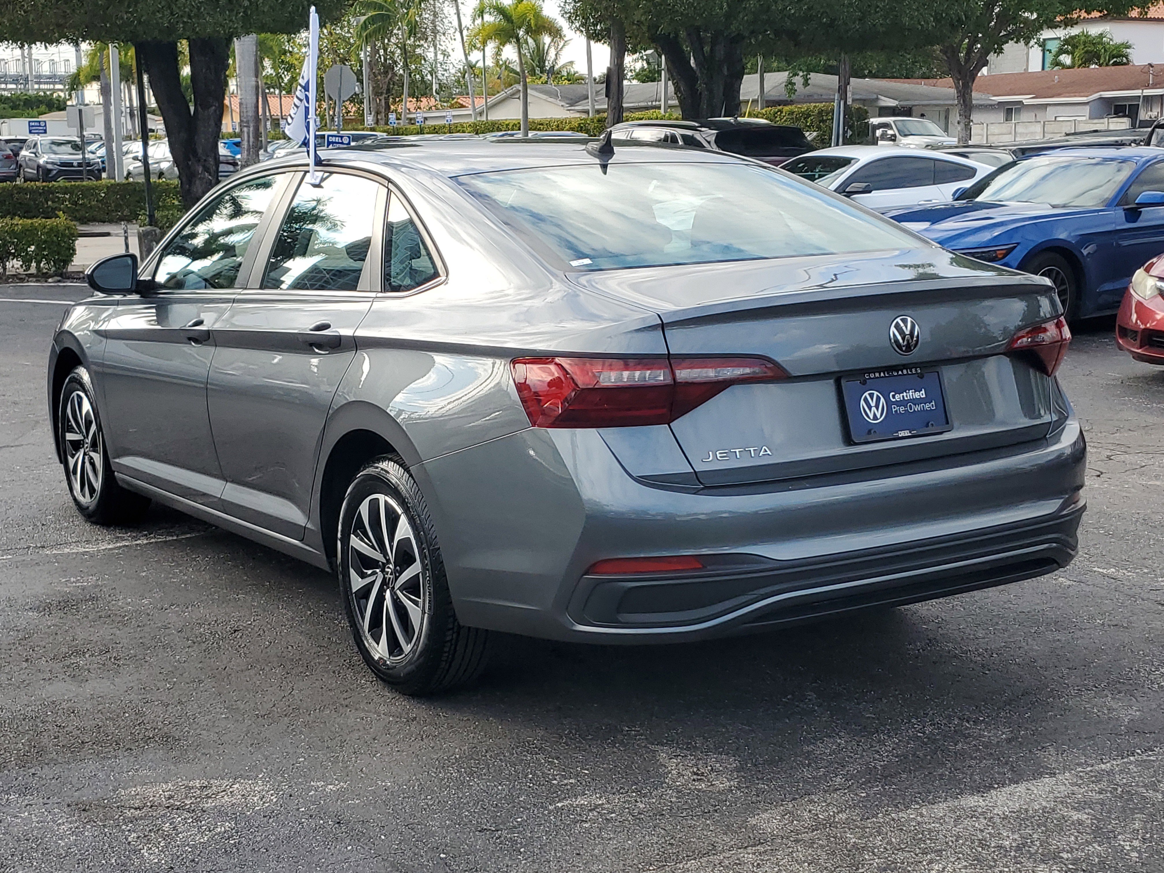 Certified 2023 Volkswagen Jetta S image 3