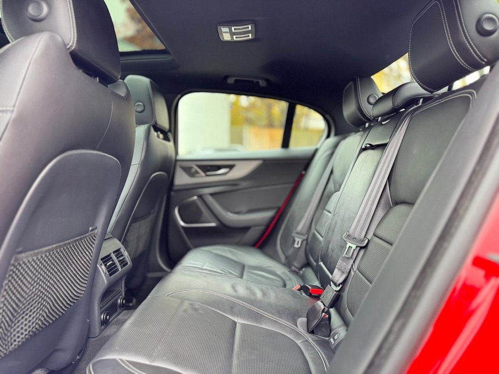 Used 2020 Jaguar XE R-Dynamic S image 18