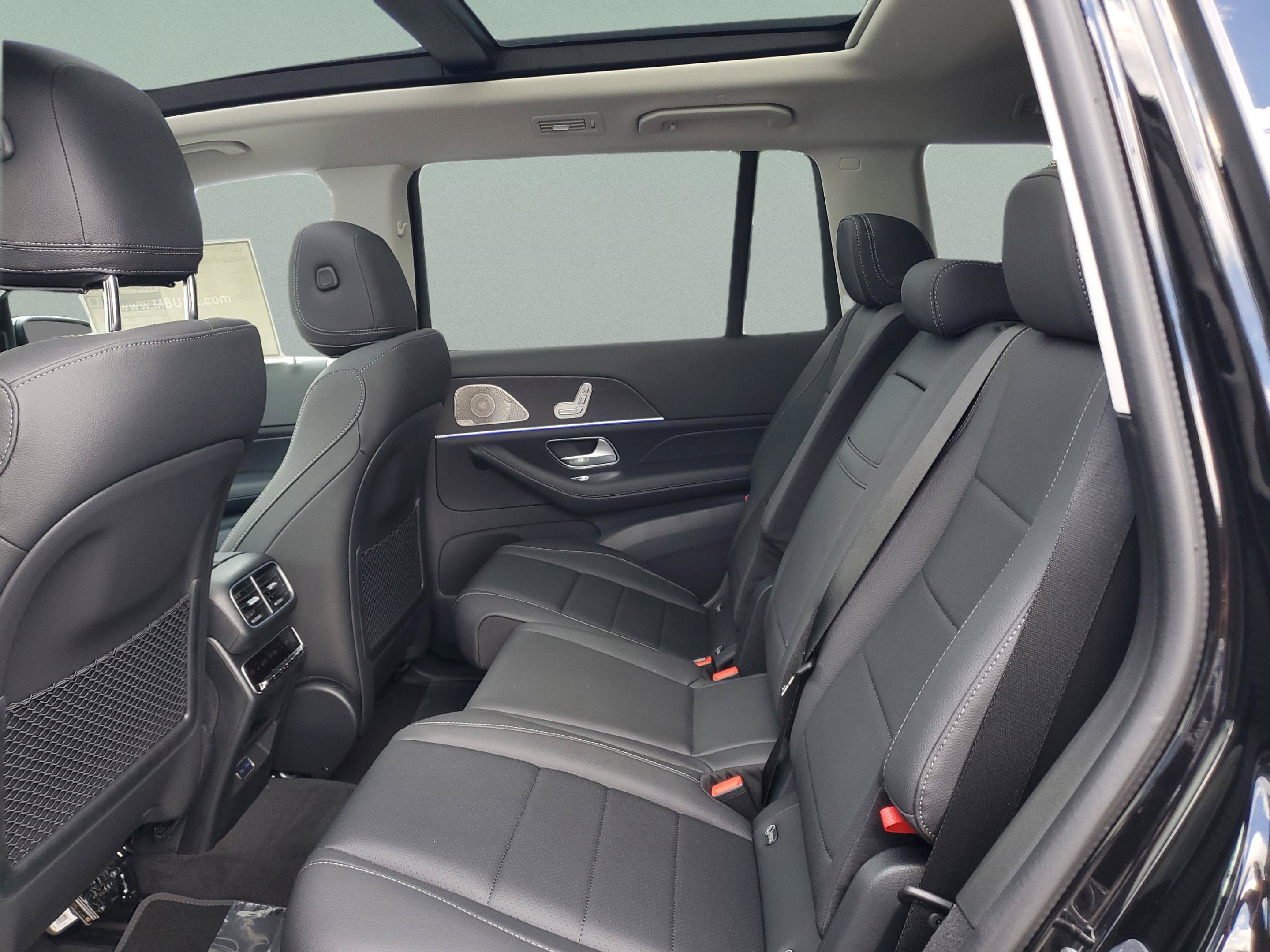 Certified 2026 Mercedes-Benz GLS 450 4MATIC image 10