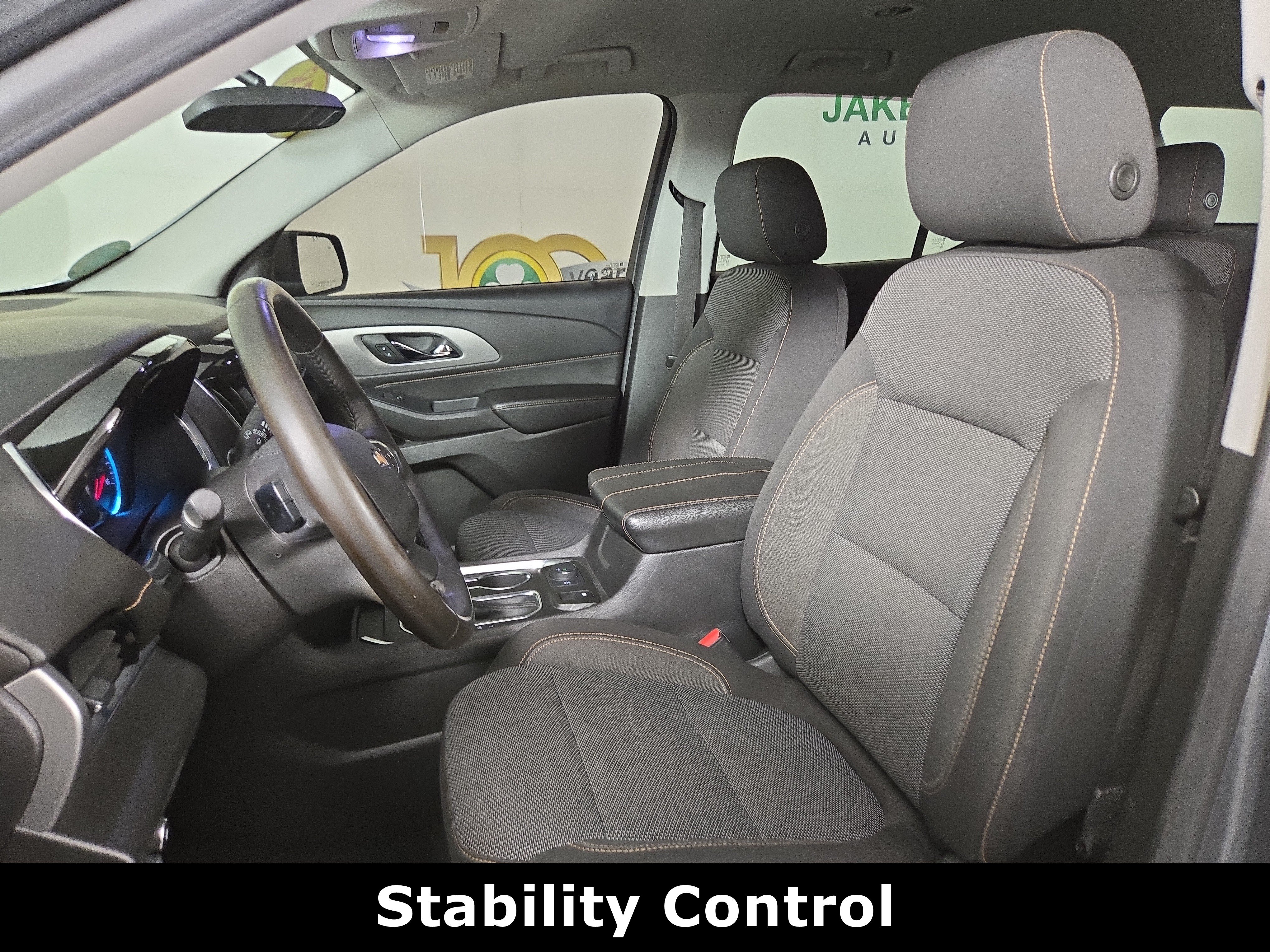Used 2018 Chevrolet Traverse LT FWD image 12
