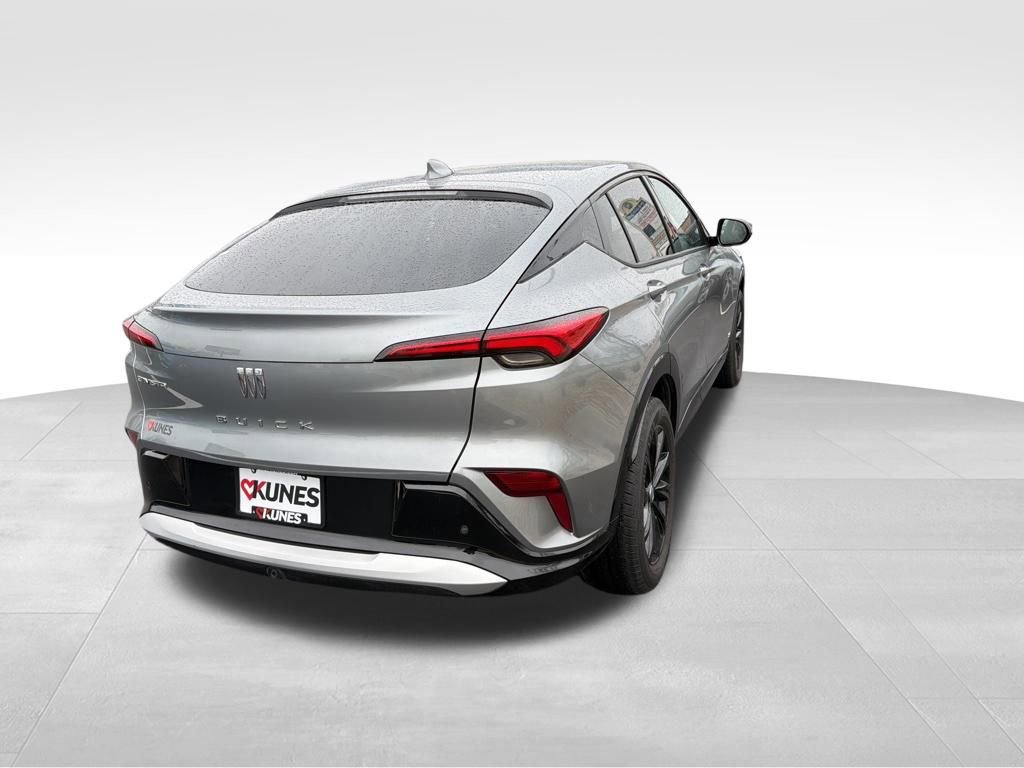 Used 2025 Buick Envista Sport Touring image 10