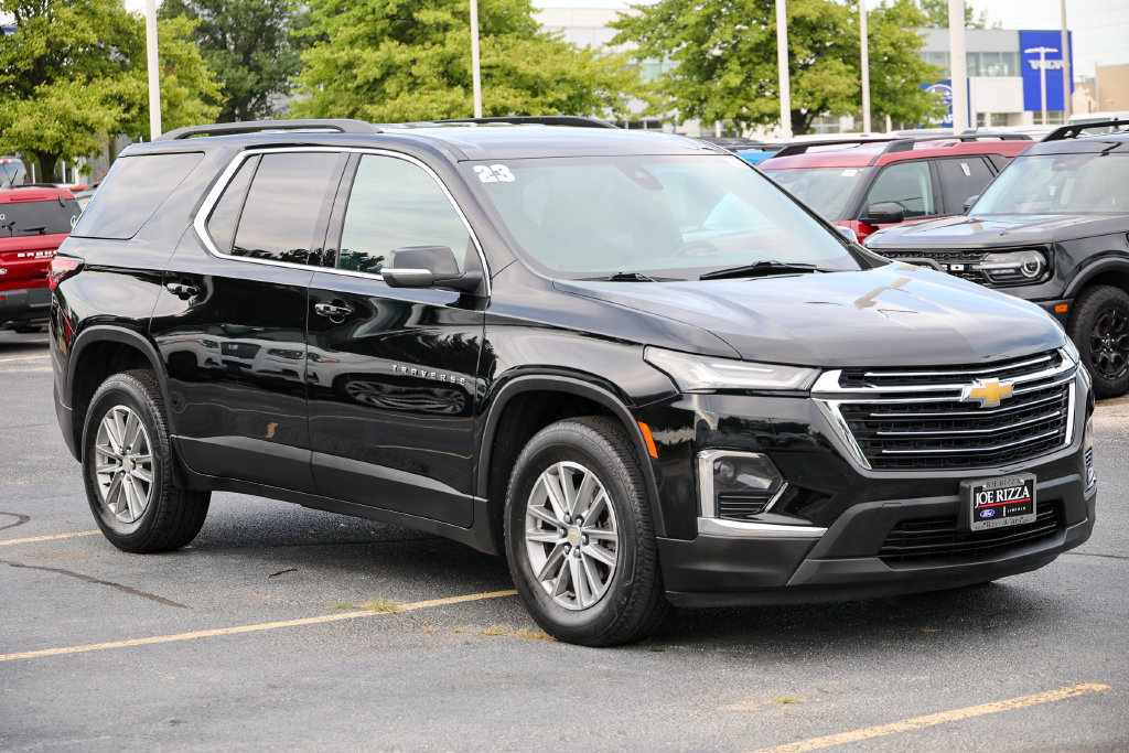 Used 2023 Chevrolet Traverse LT FWD image 28