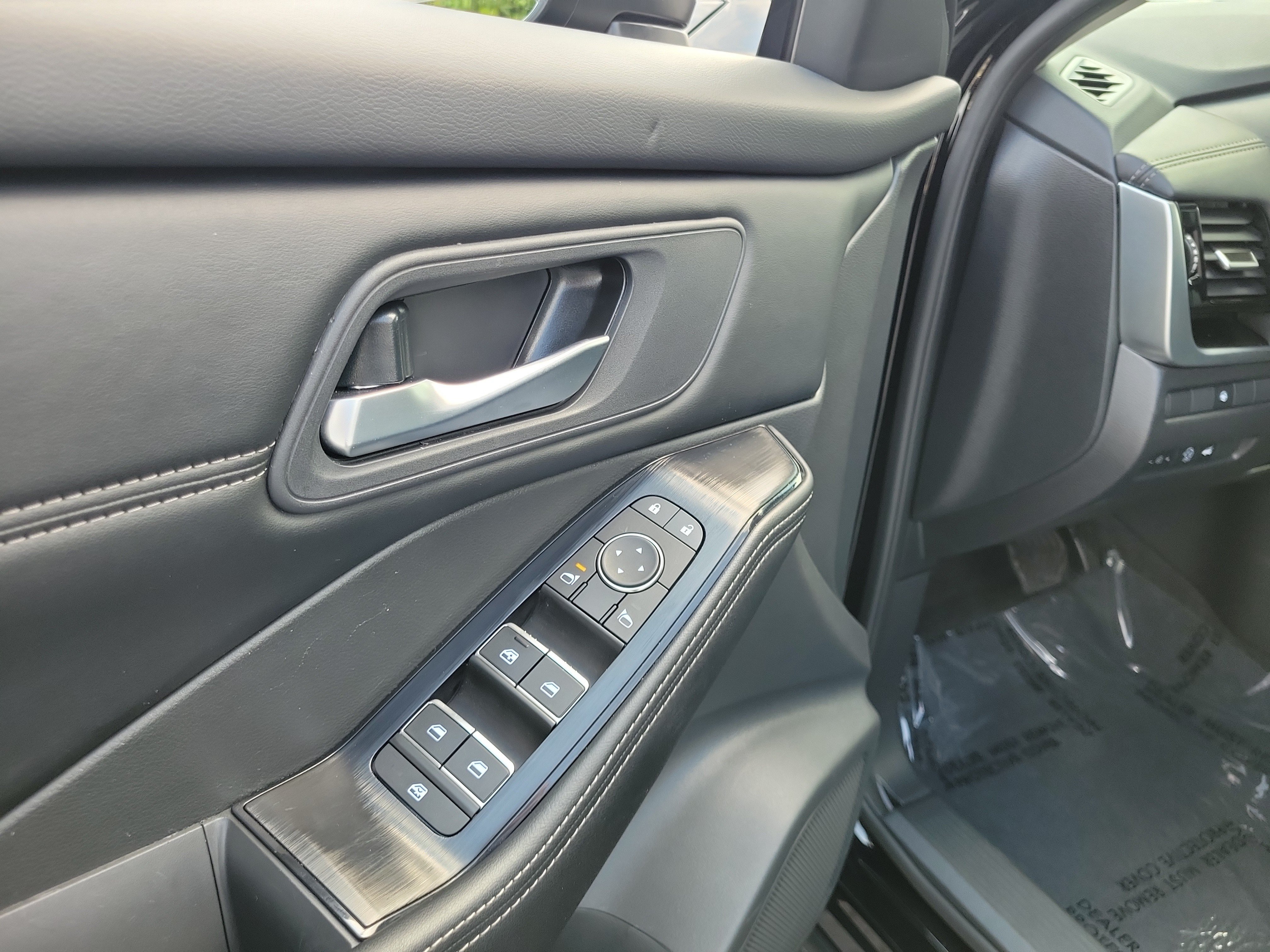 Used 2026 Nissan Rogue SL AWD/4WD image 18