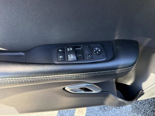 Used 2017 Dodge Challenger SXT image 19