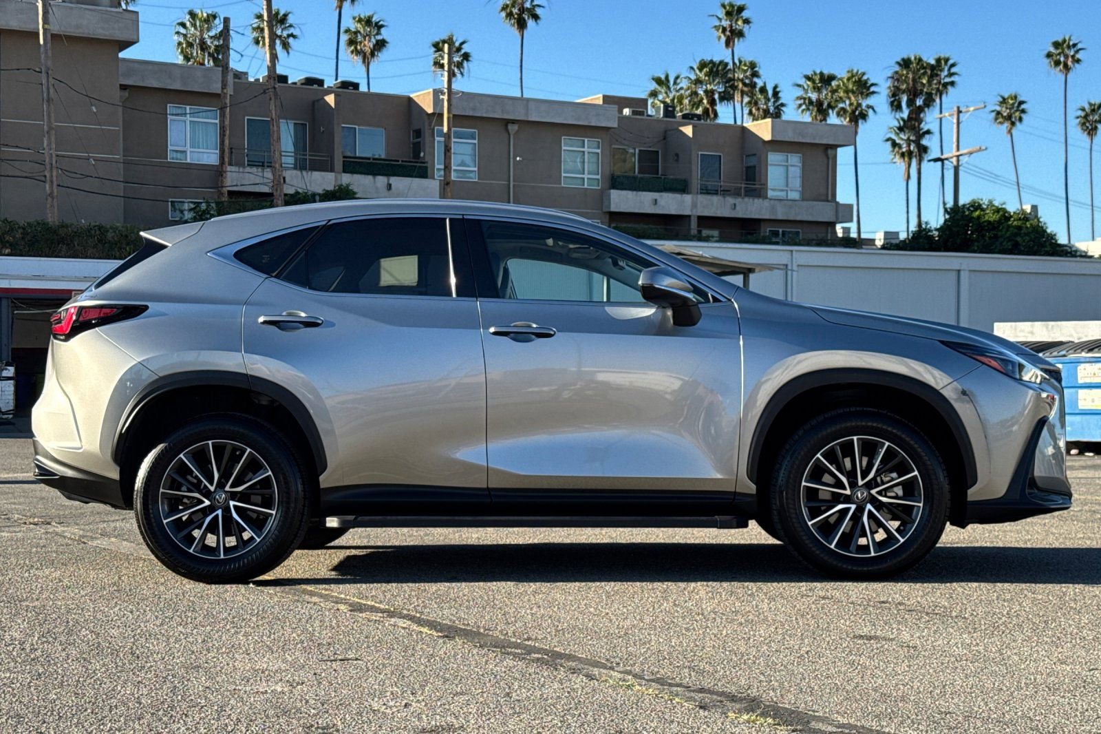 Used 2023 Lexus NX 350h AWD w/ Towing Package (2000 Lbs) video 3
