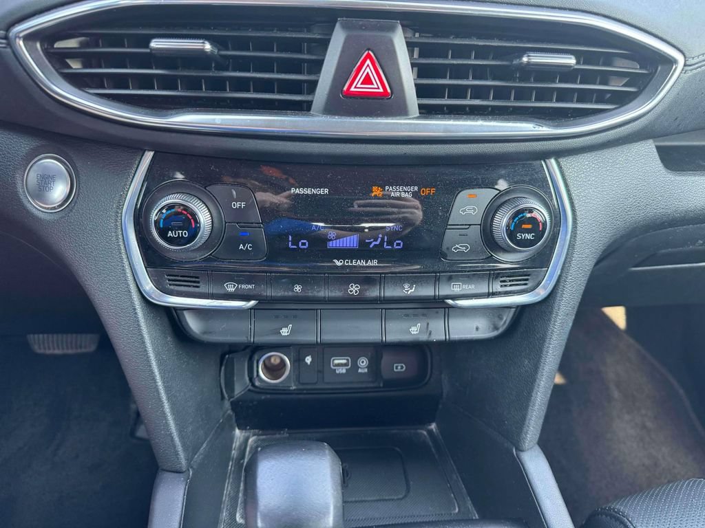 Used 2020 Hyundai Santa Fe SEL w/ Convenience + Premium Package AWD/4WD image 32