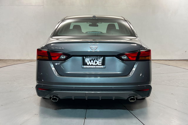 Used 2025 Nissan Altima 2.5 SV w/ SV Premium Package FWD image 4