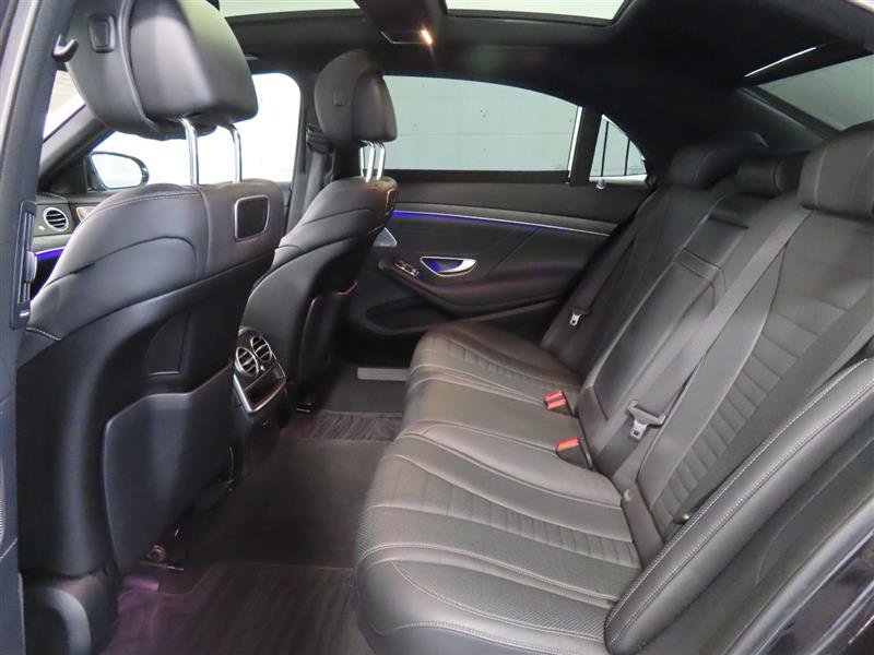 Used 2018 Mercedes-Benz S 560 Sedan image 31