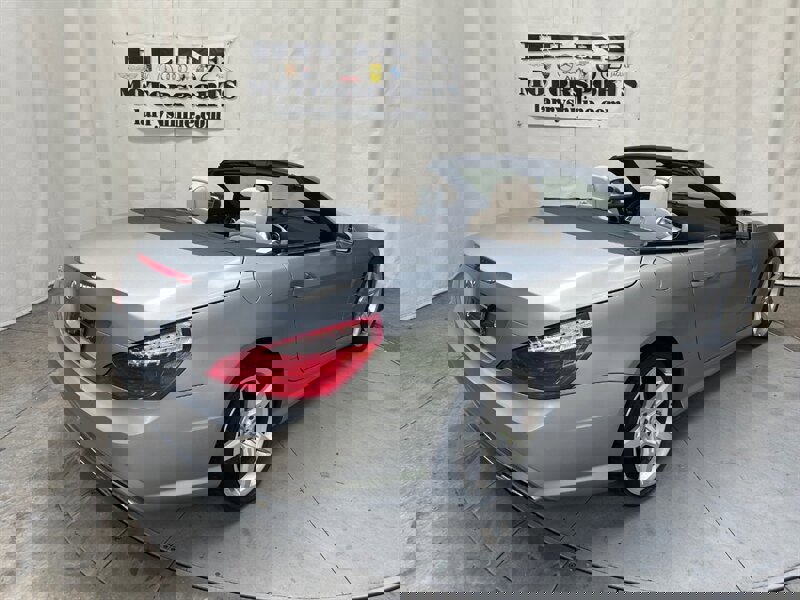 Used 2013 Mercedes-Benz SL 550 w/ Premium Pkg image 7