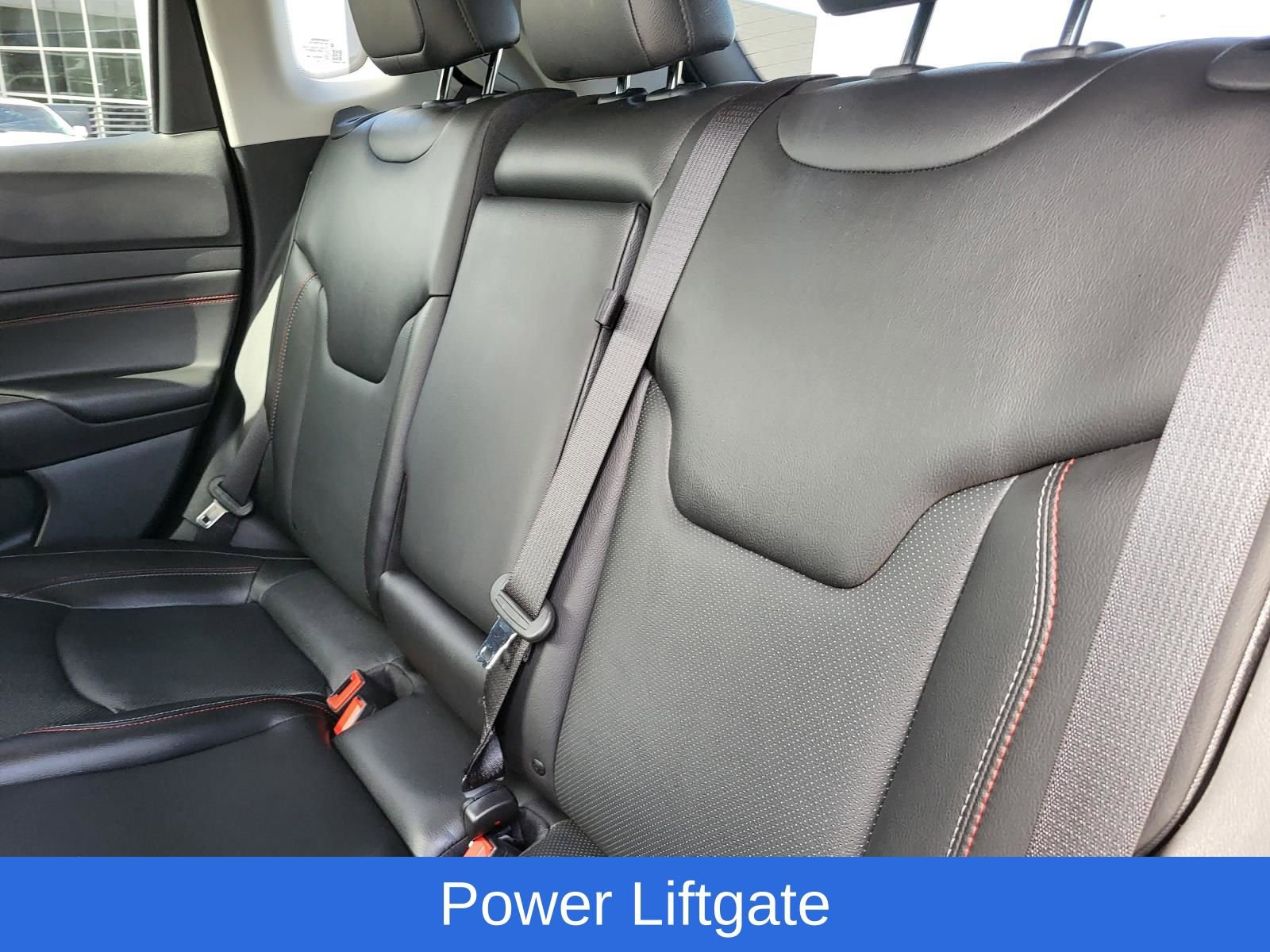 Used 2022 Jeep Compass Trailhawk w/ Trailhawk Elite Group image 17