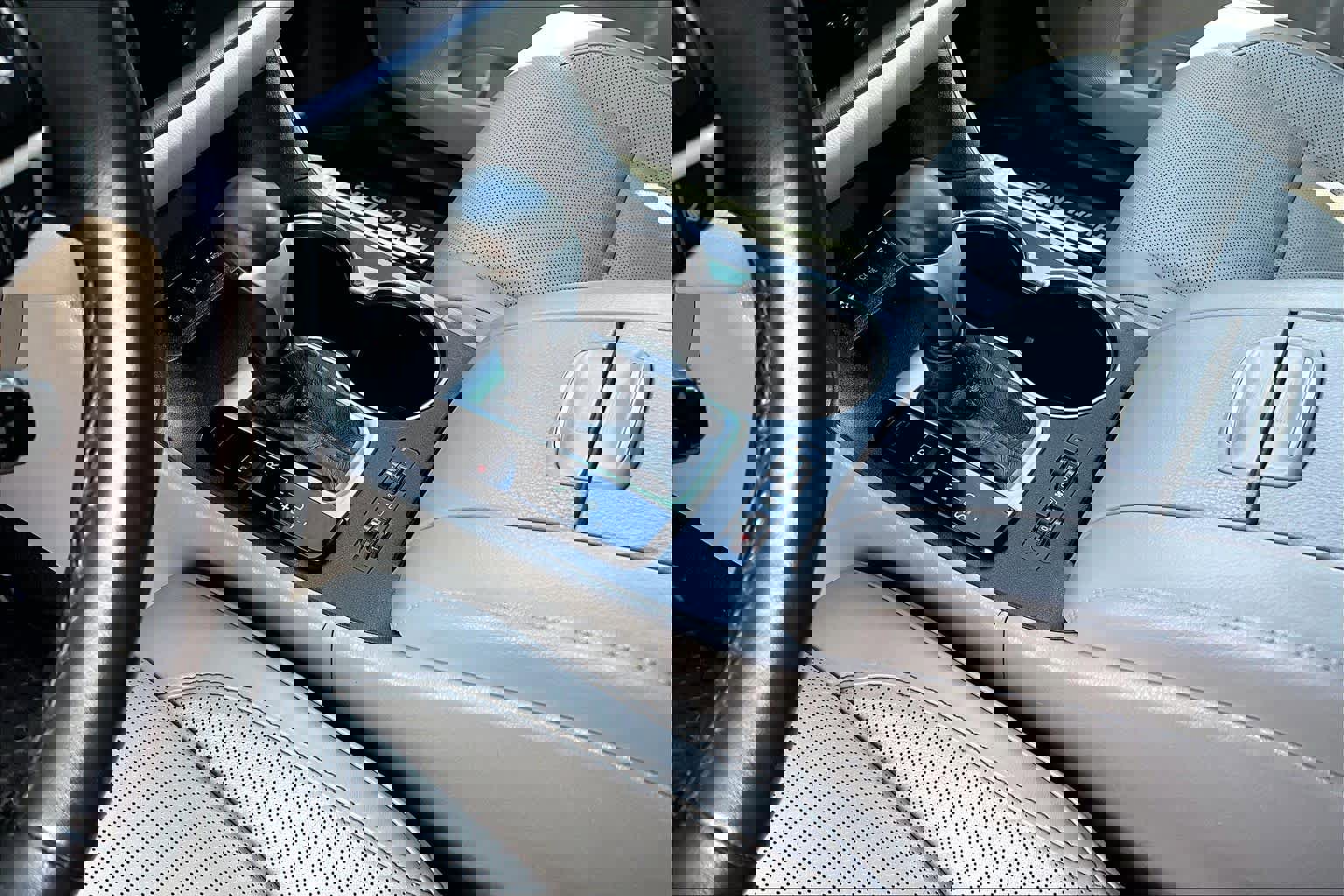 Used 2018 Toyota Highlander Limited Platinum image 17