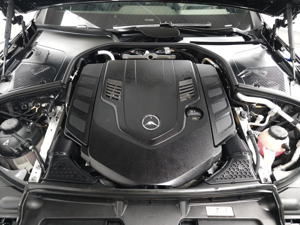 Certified 2024 Mercedes-Benz Maybach S 580 4MATIC image 40