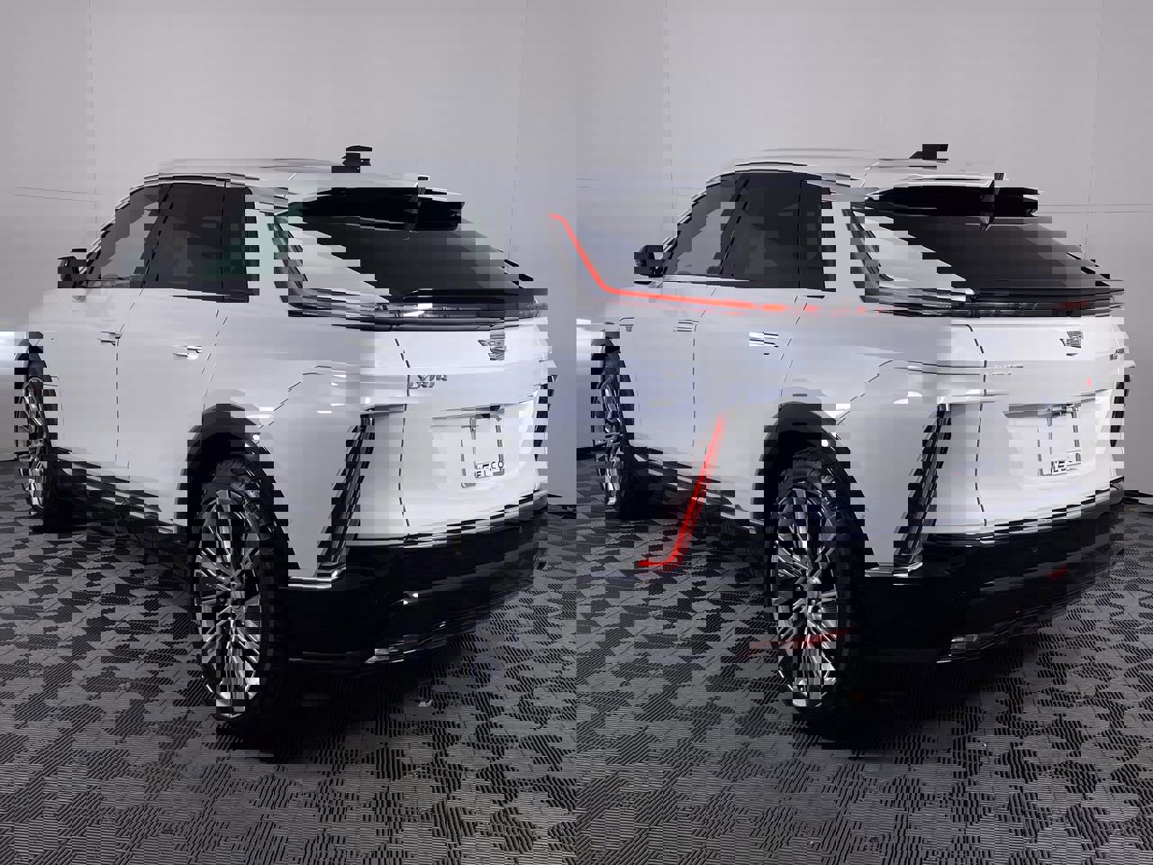 Certified 2024 Cadillac Lyriq Luxury w/ Nappa Leather Package image 19