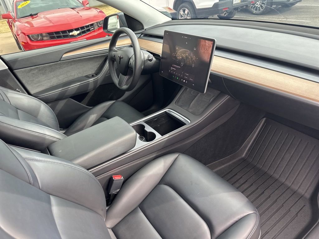 Used 2023 Tesla Model Y Long Range image 25