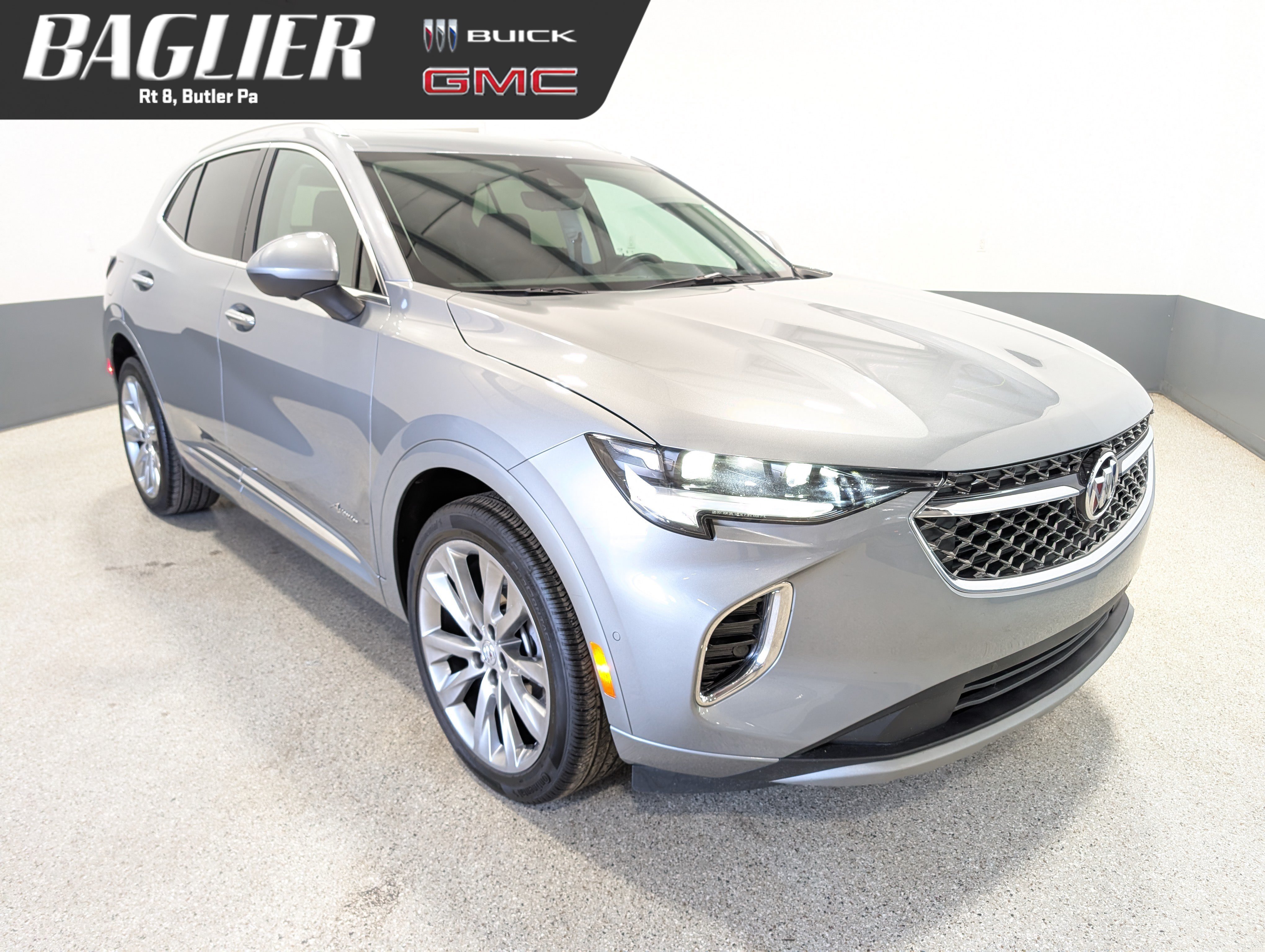Used 2023 Buick Envision Avenir AWD/4WD image 1