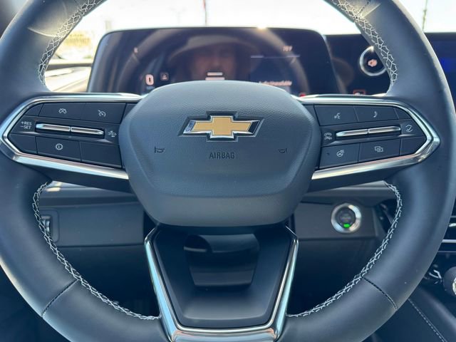 New 2026 Chevrolet Traverse LT w/ Sun and Wheel Package FWD image 19