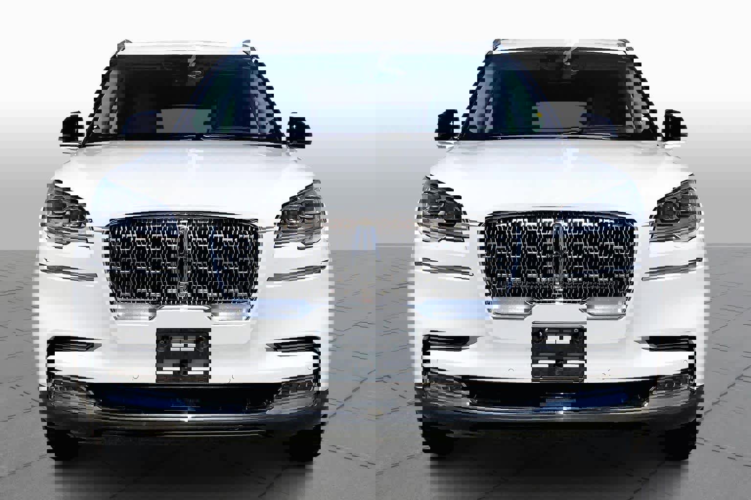 Used 2023 Lincoln Aviator Reserve w/ Equipment Group 201A image 4