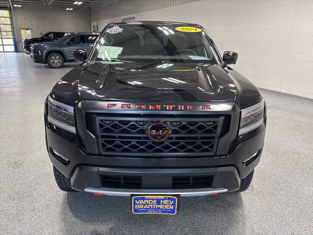 Used 2024 Nissan Frontier PRO-4X w/ Pro Convenience Package AWD/4WD image 2