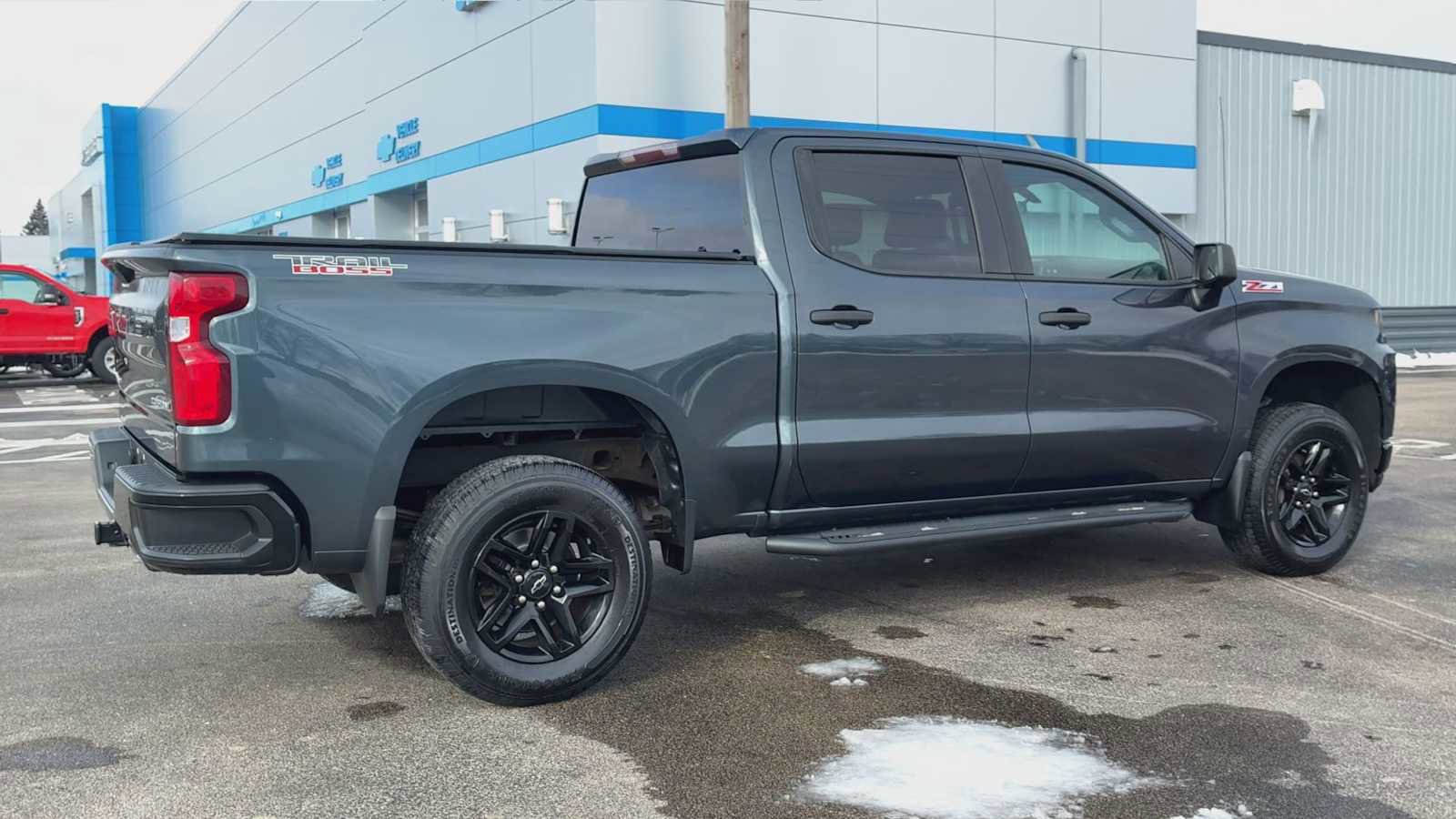 Certified 2019 Chevrolet Silverado 1500 Custom Trail Boss w/ Custom Convenience Package image 2