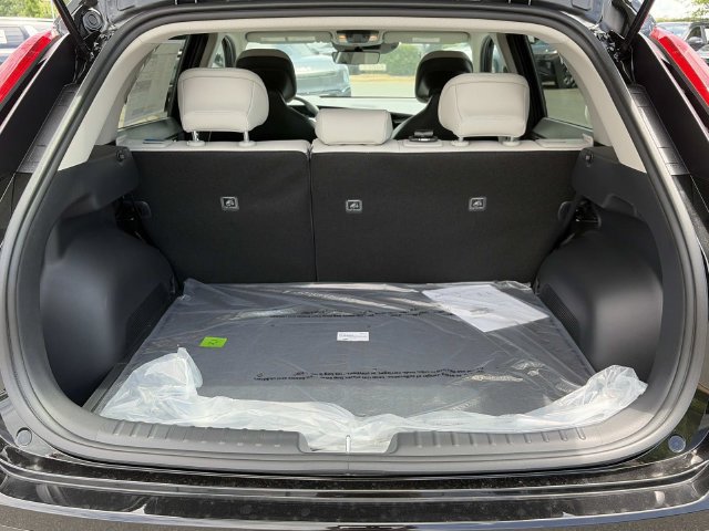 New 2026 Kia Niro EX FWD image 16