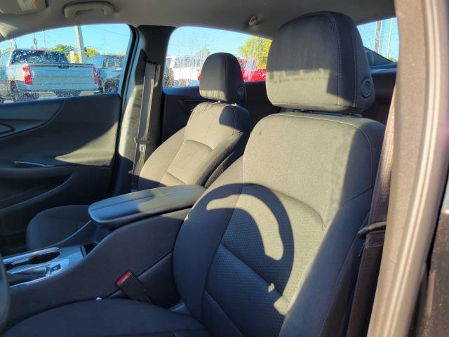 Used 2025 Chevrolet Malibu LT FWD image 11