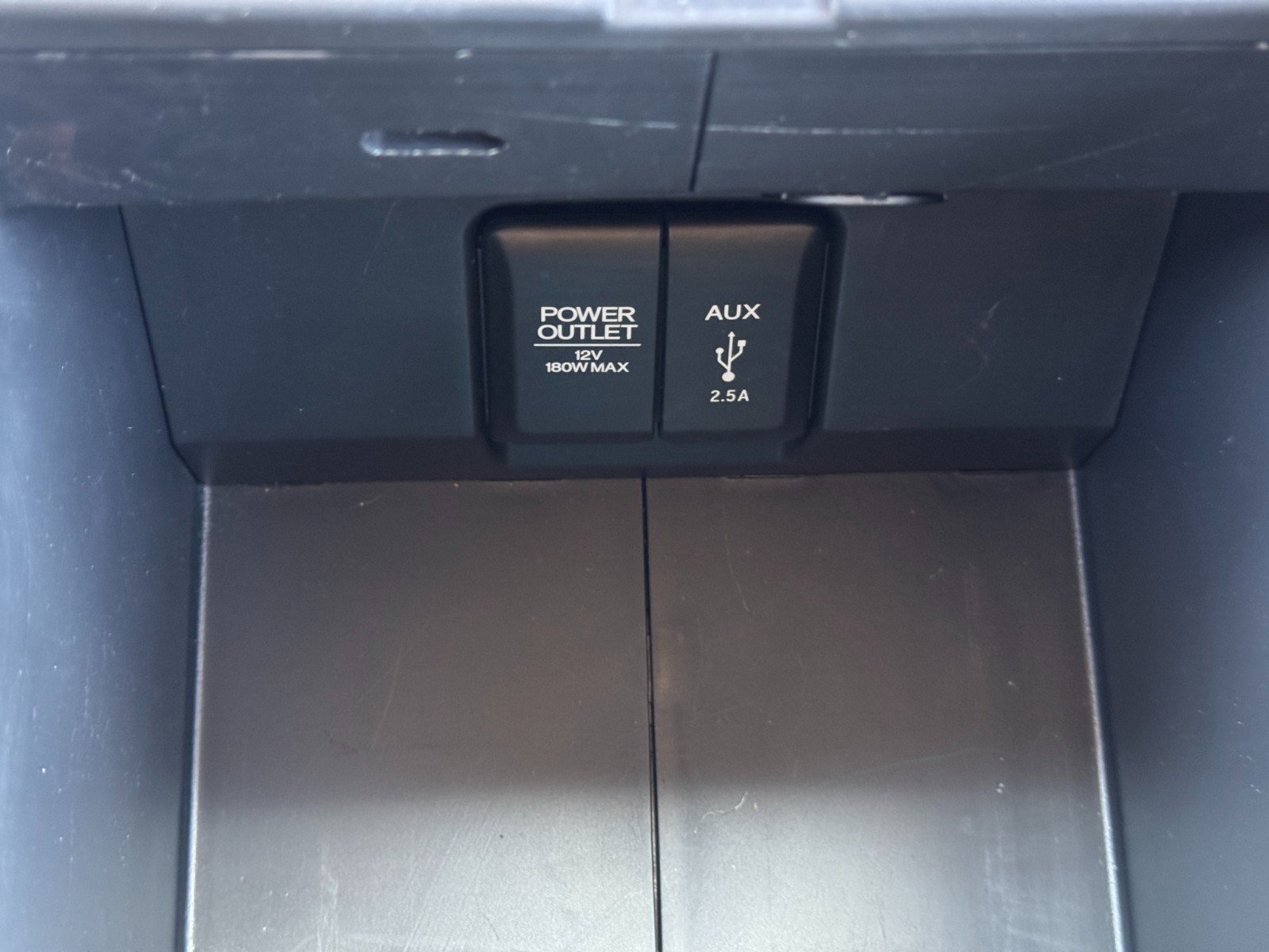 Used 2016 Honda Pilot Touring image 30