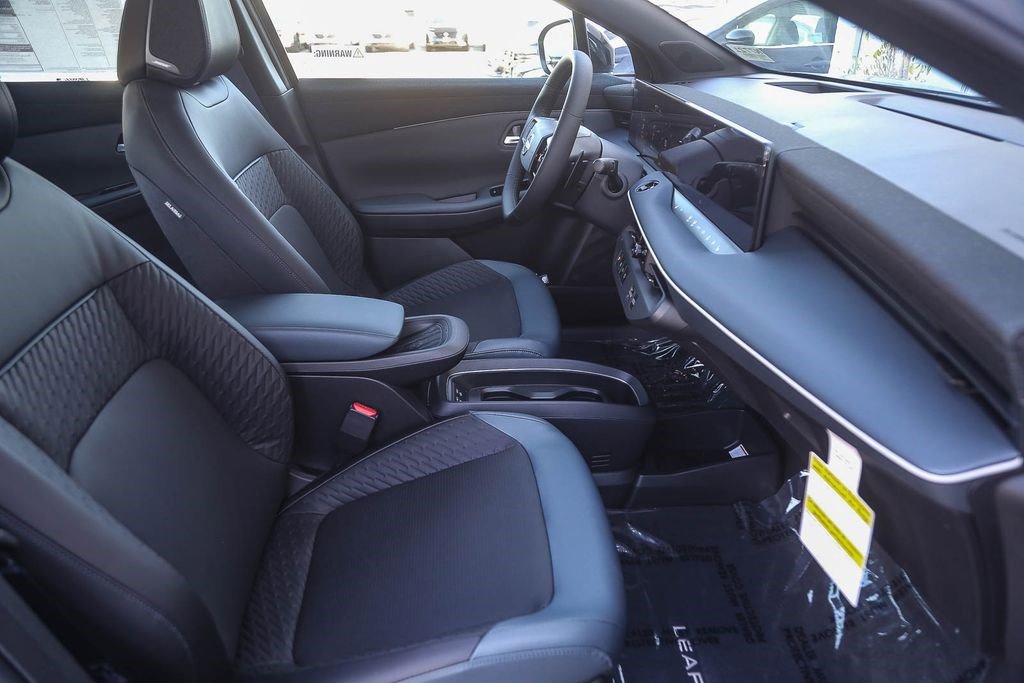 New 2026 Nissan Leaf Platinum+ FWD image 17