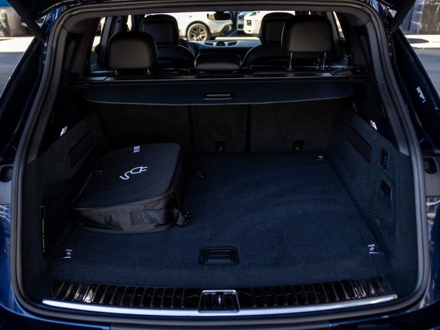 Certified 2025 Porsche Cayenne E-Hybrid image 39