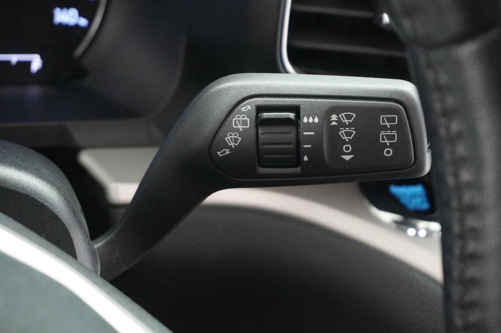 Used 2023 Ford Explorer XLT w/ Equipment Group 202A RWD image 24