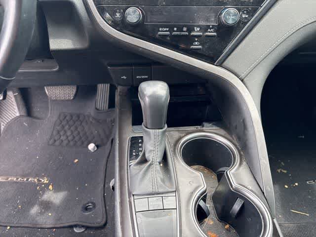 Used 2023 Toyota Camry SE FWD image 19