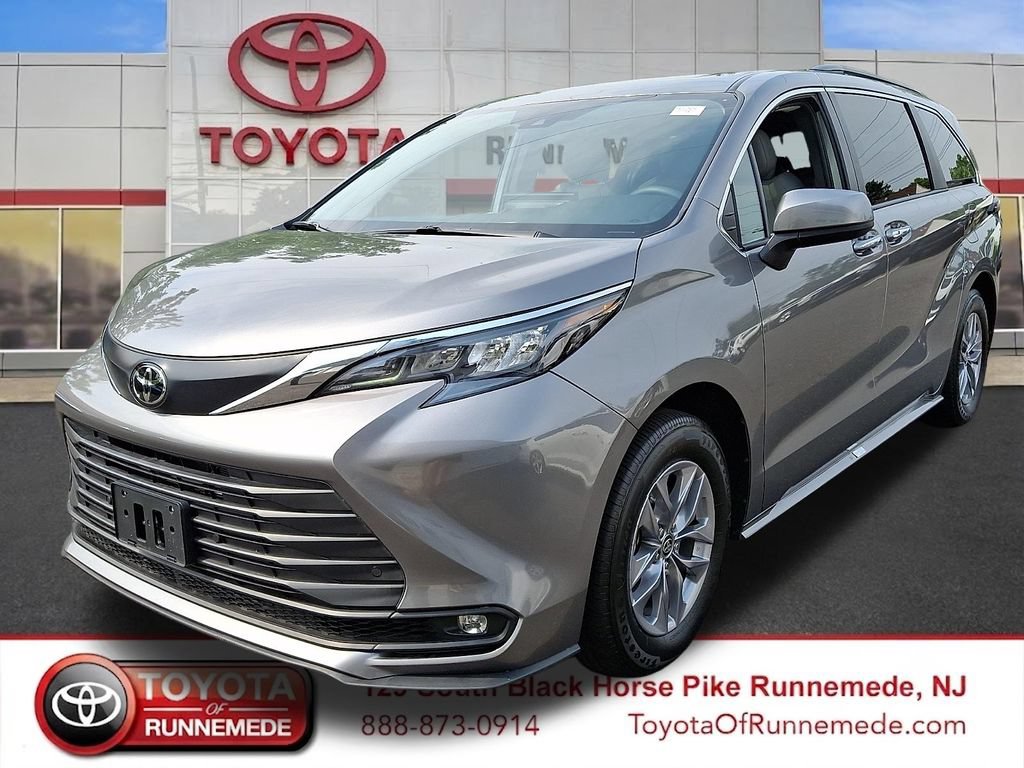 Used 2026 Toyota Sienna XLE FWD video 3