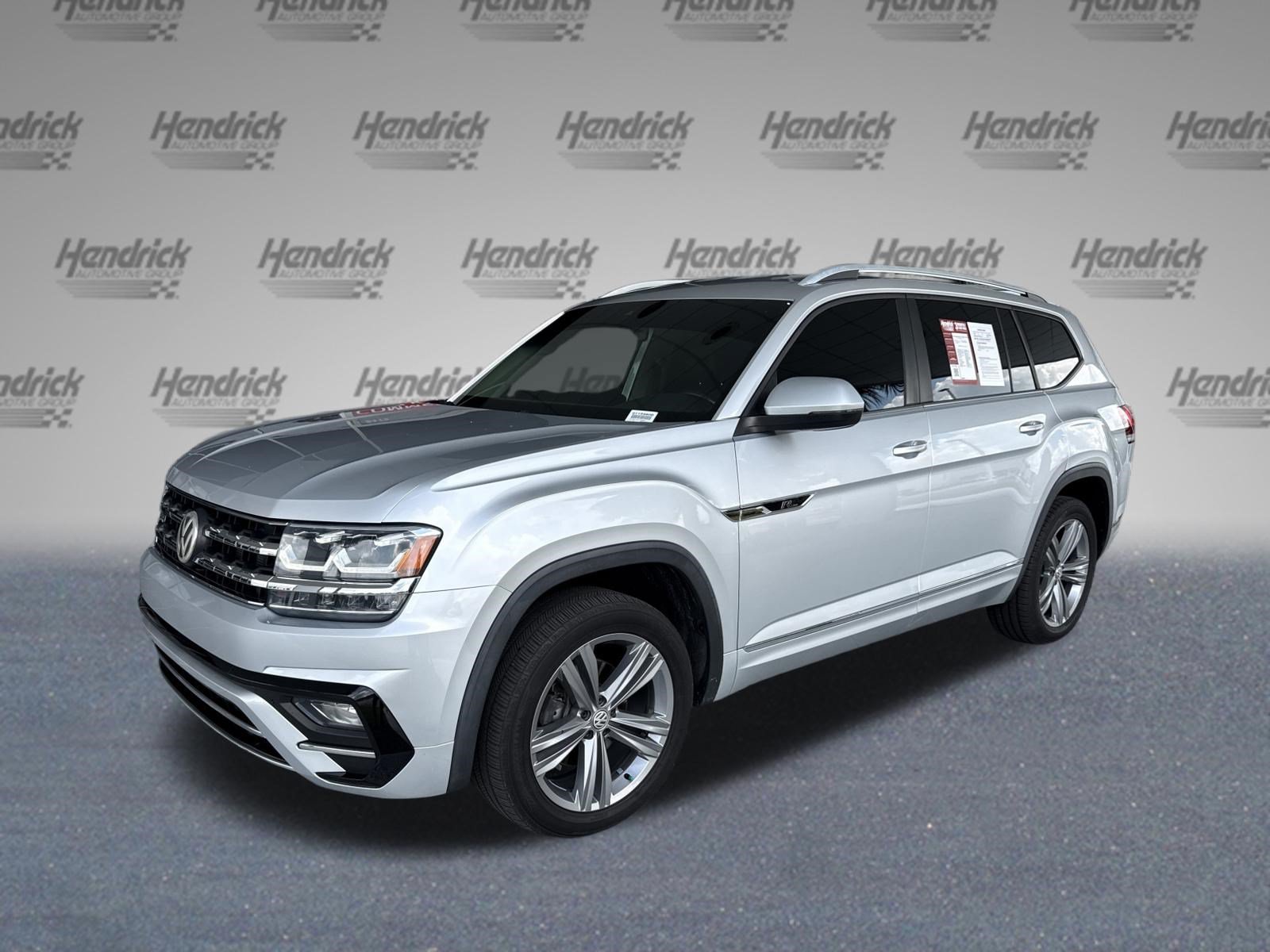 Used 2018 Volkswagen Atlas SE w/ R-Line Package FWD image 4