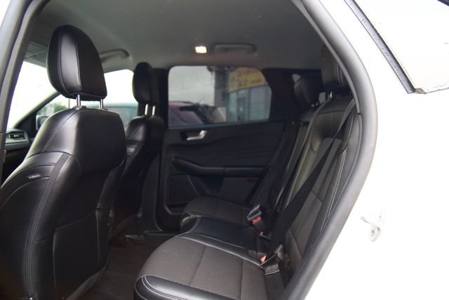 Certified 2024 Ford Escape SE FWD image 23