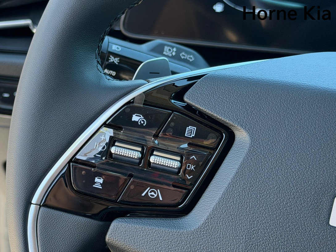 New 2026 Kia Niro EX FWD image 14