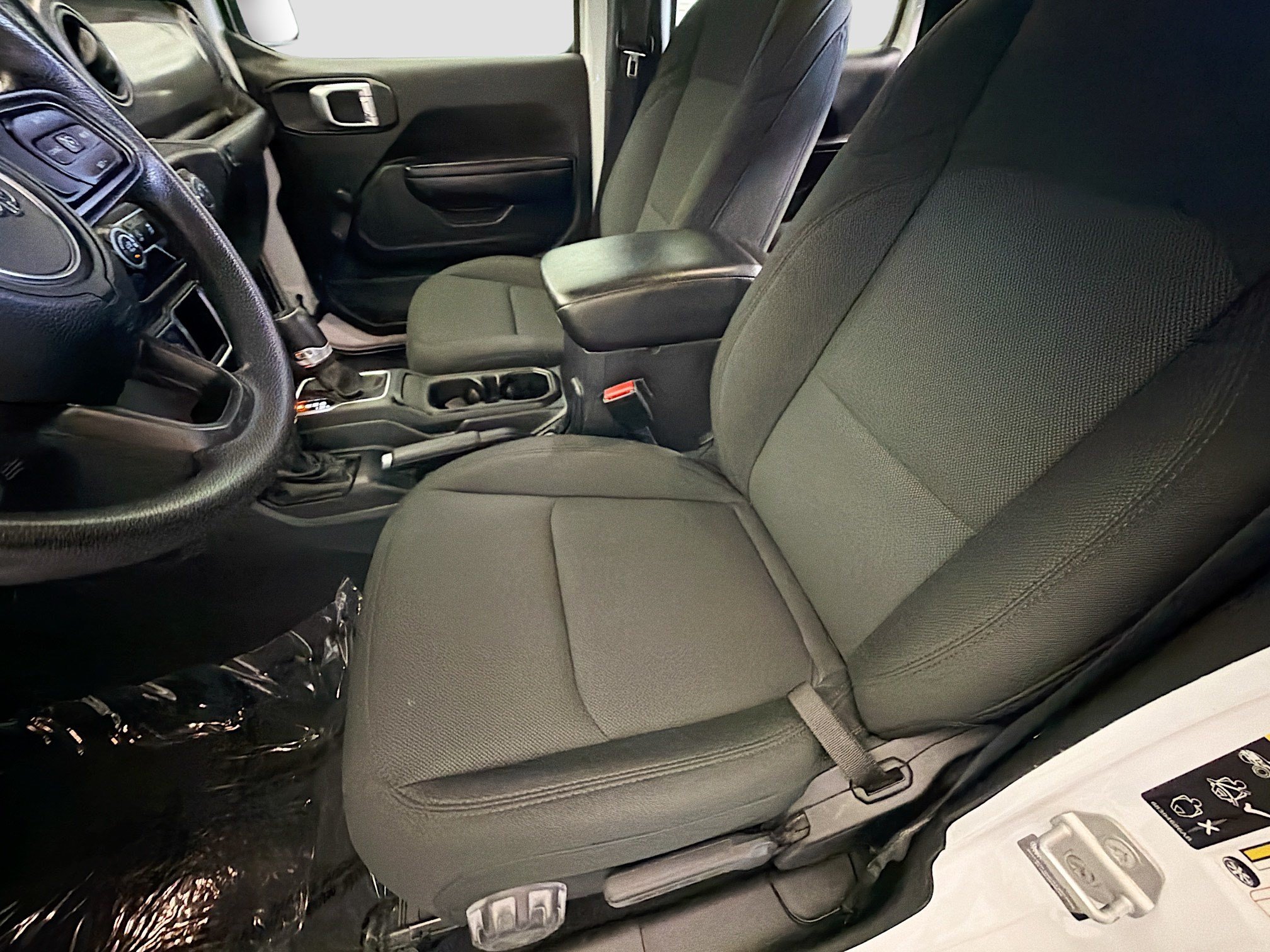 Used 2021 Jeep Gladiator Sport AWD/4WD image 11