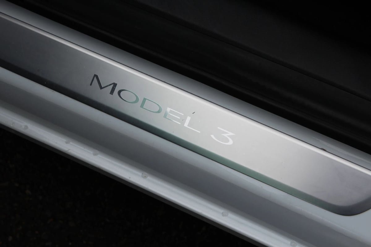 Used 2019 Tesla Model 3 Long Range AWD/4WD image 10