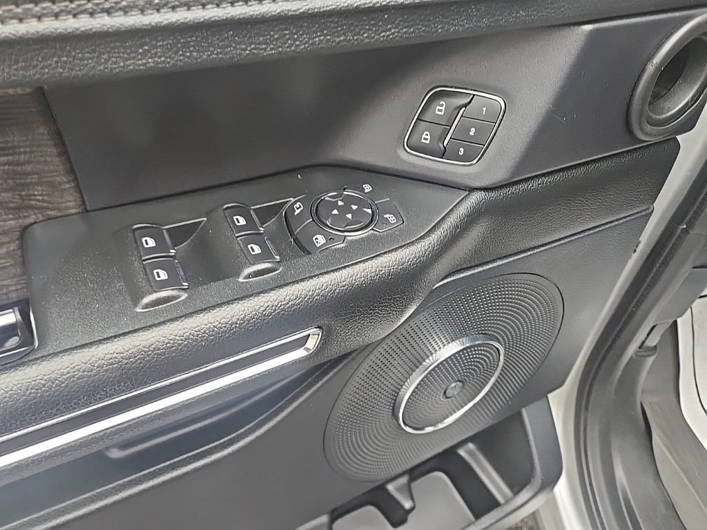 Used 2019 Ford Expedition Limited w/ Equipment Group 302A image 16