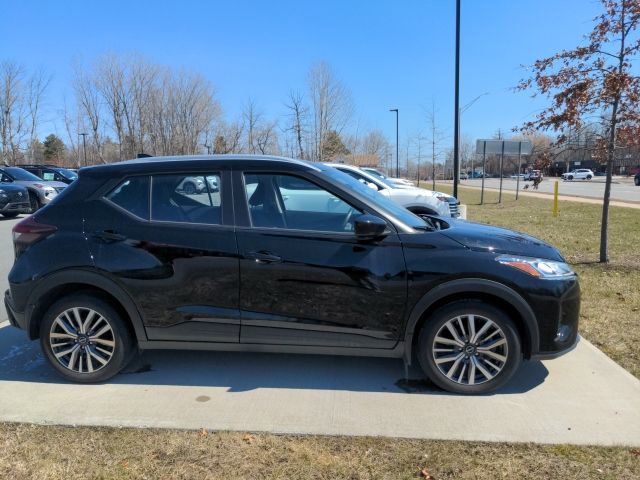 Certified 2024 Nissan Kicks SV image 4