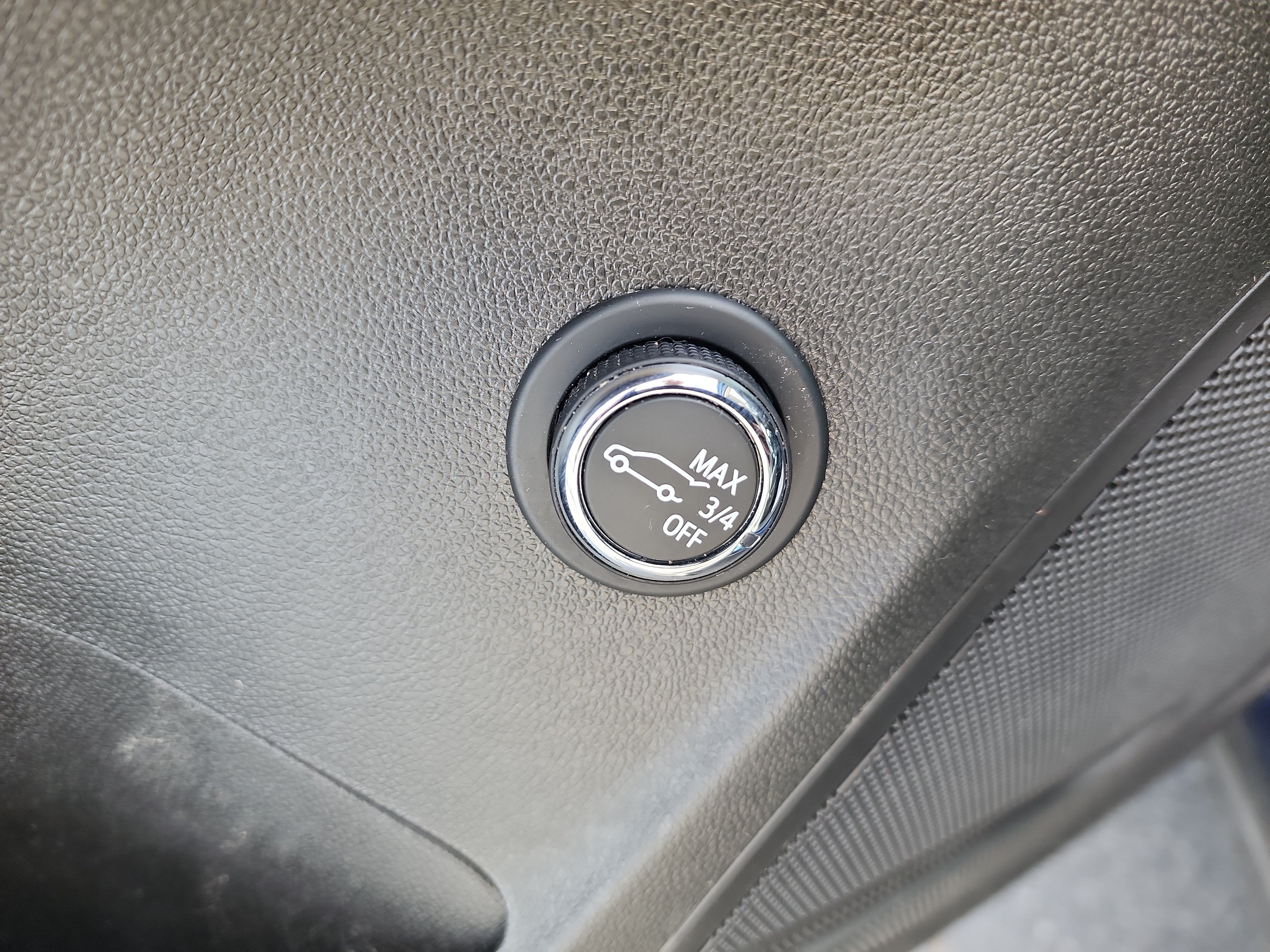 Certified 2022 Buick Envision Essence w/ Safety Package AWD/4WD image 12