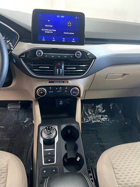 Used 2022 Ford Escape SE image 23