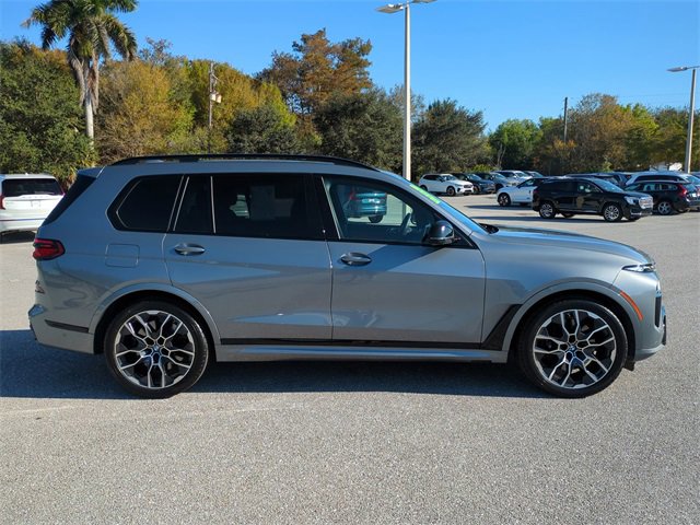 Used 2026 BMW X7 M60i image 3