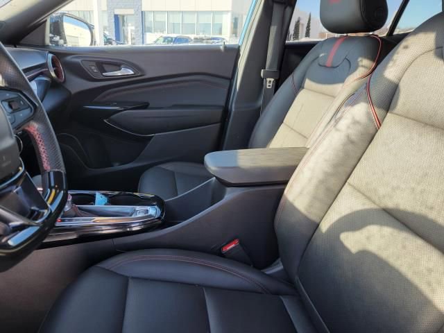 Used 2024 Chevrolet Trax RS image 17