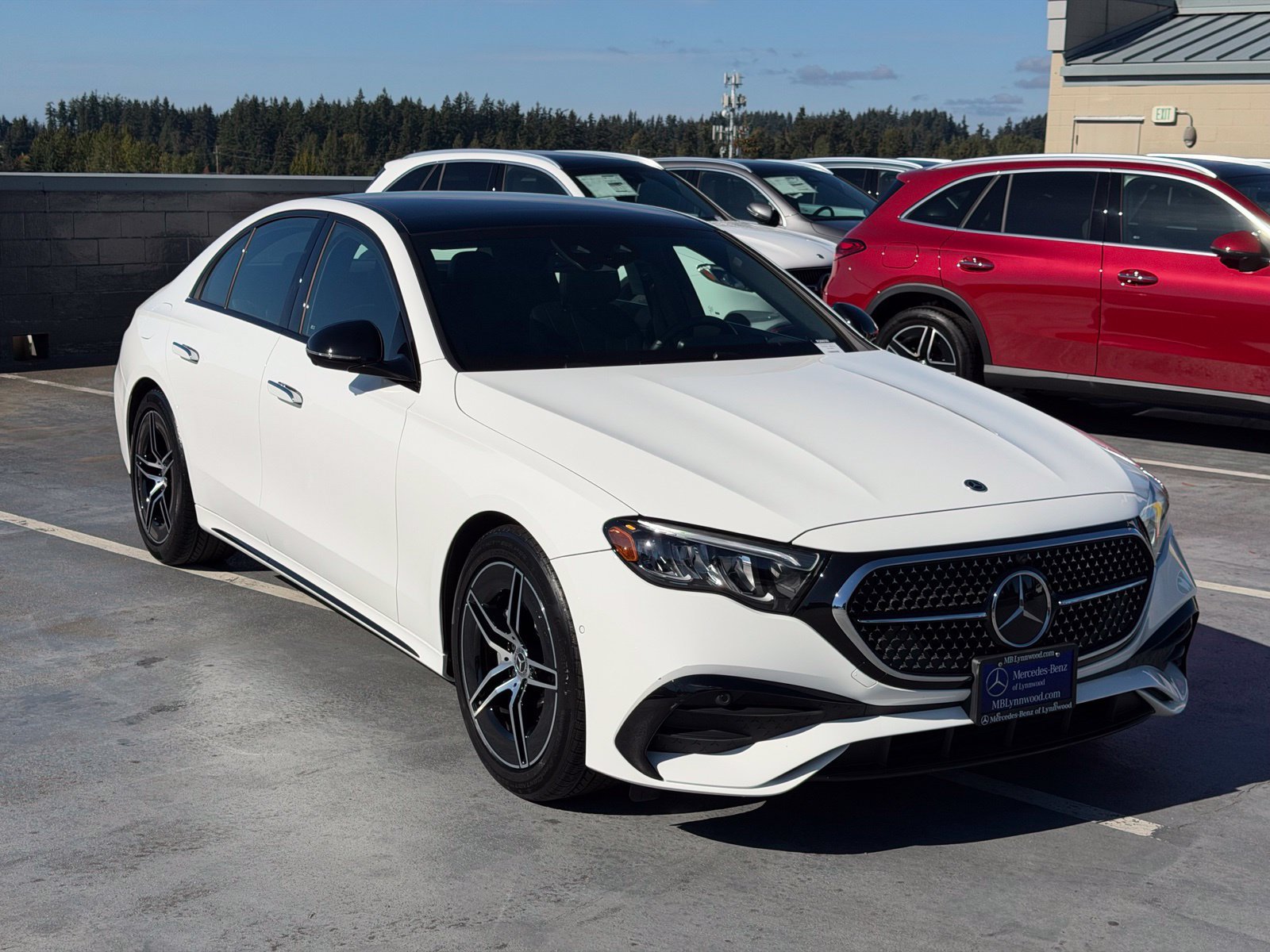 Used 2026 Mercedes-Benz E 350 4MATIC Sedan image 3
